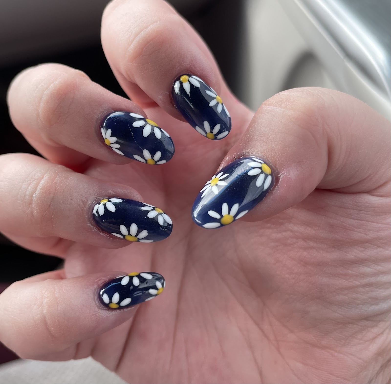 Galaxy Nails logo